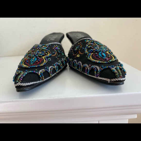 Year Yi Ai Er Sequence Beaded Miles Slides 35 - Picture 4 of 8